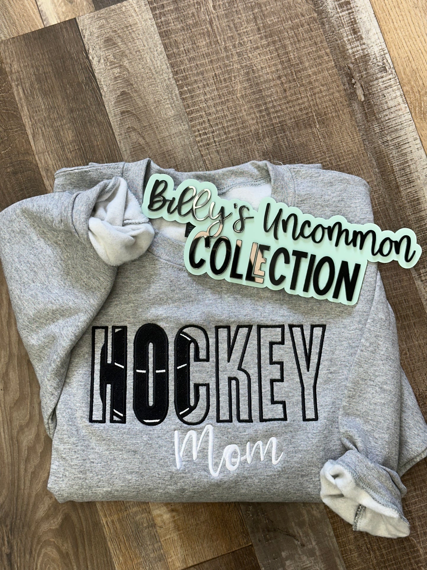 HOCKEY mom