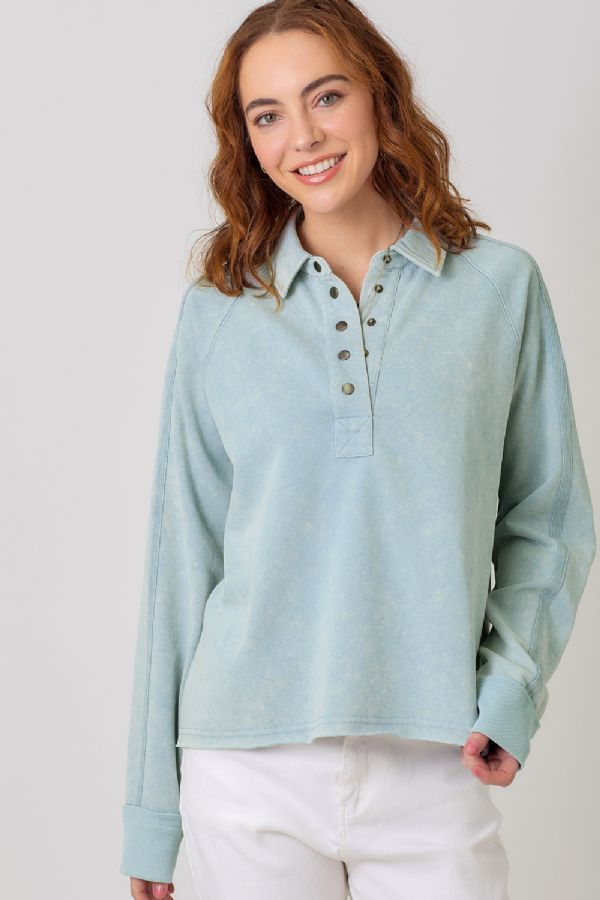 COLLARED TERRY BUTTON UP TOP