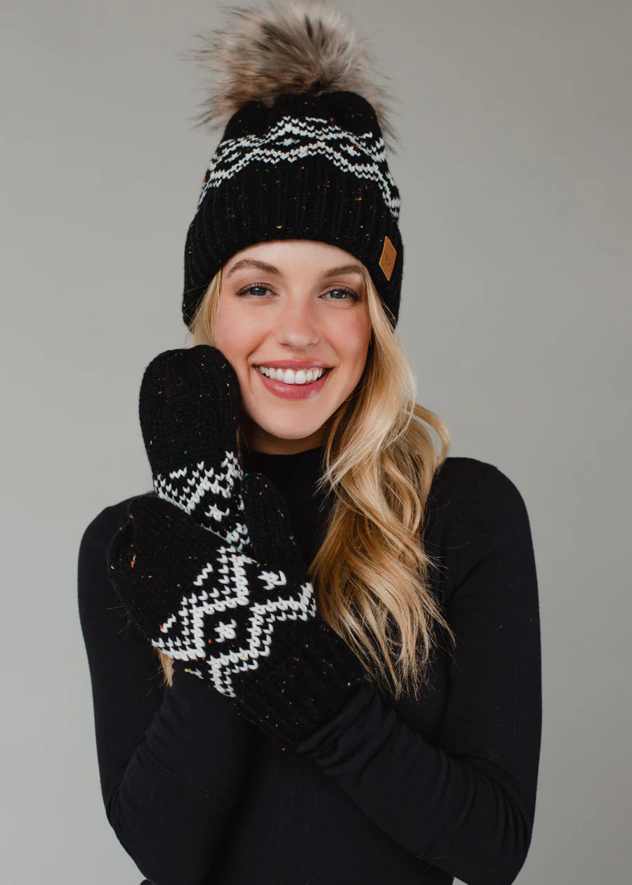 Black & white patterned pom hat