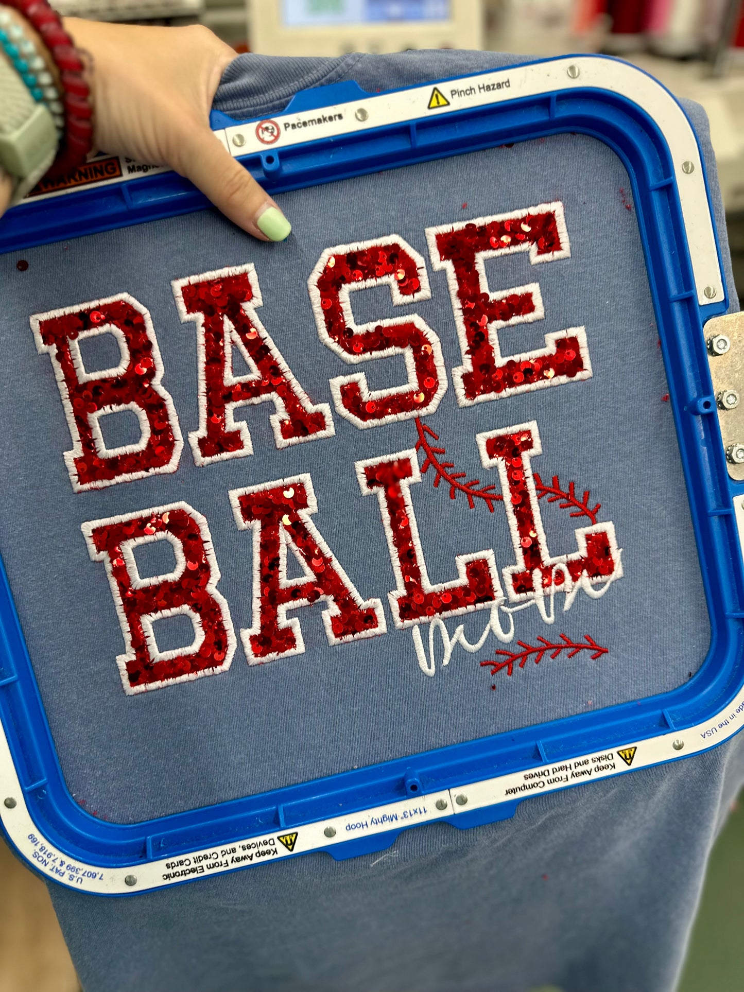BASE & SOFT BALL Sequins Embroidered Tee & Sweatshirt