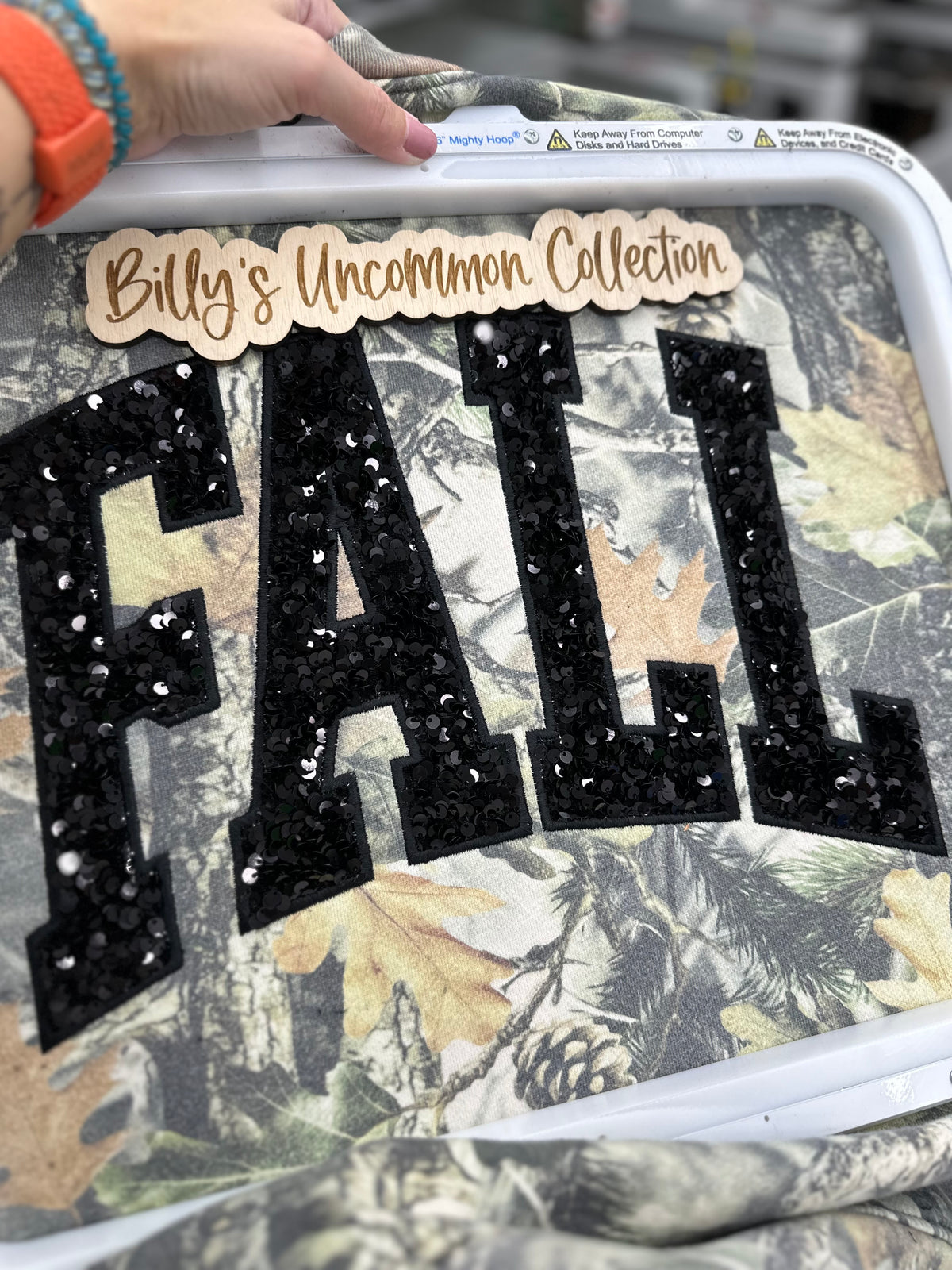 FALL SWEATSHIRT SEQUIN EMBROIDERED