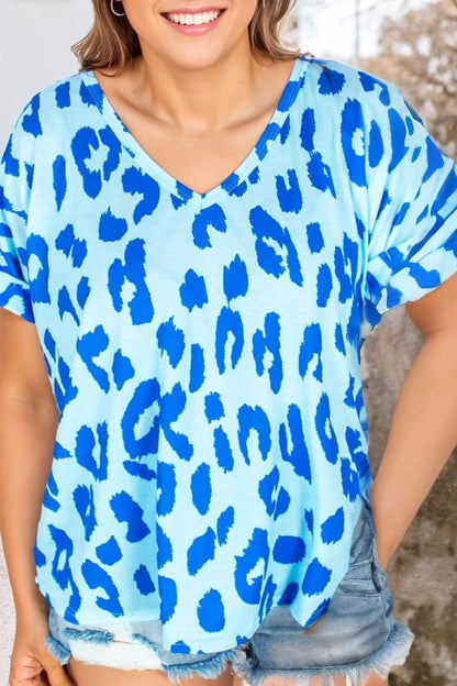 Leopard Printed V Neck Plus Size T Shirt