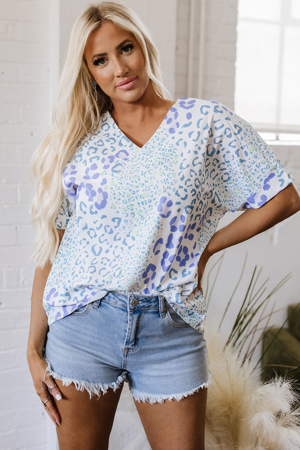 Leopard Mixed V-neck