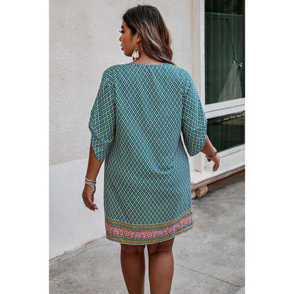 Curvy V Neck Printed Loose Fit Midi Dress